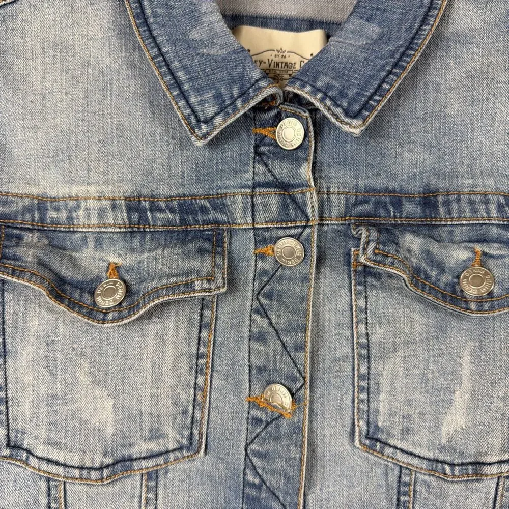 Ashley Vintage Charm Bleached Details Button Up Denim Jean Jacket #1245 Sizes L - Picture 4 of 7